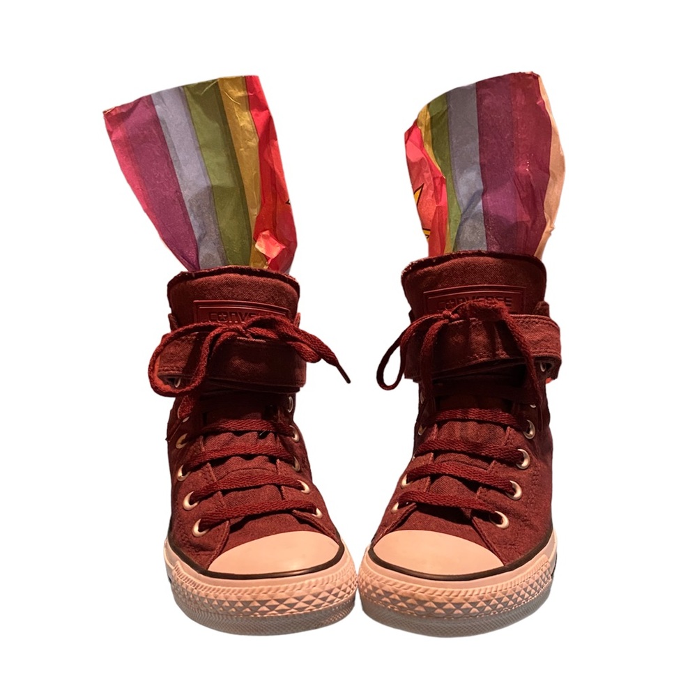 Burgundy high top converse